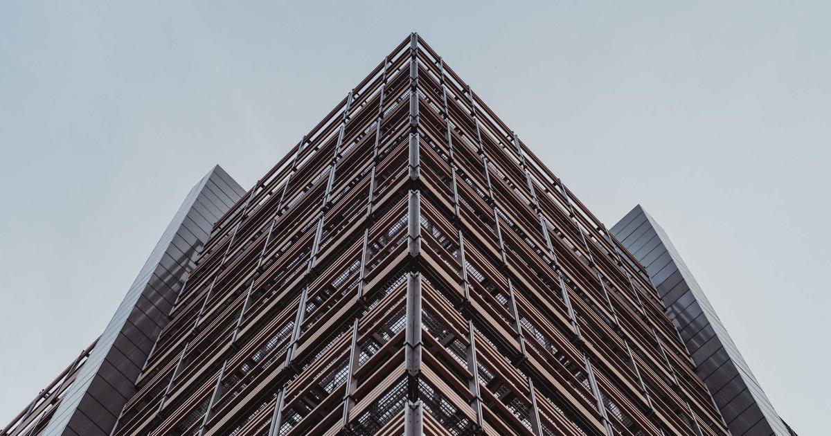 Fury Dominates Makhmudov in Unanimous Decision, Calls Out Joshua for Next Bout